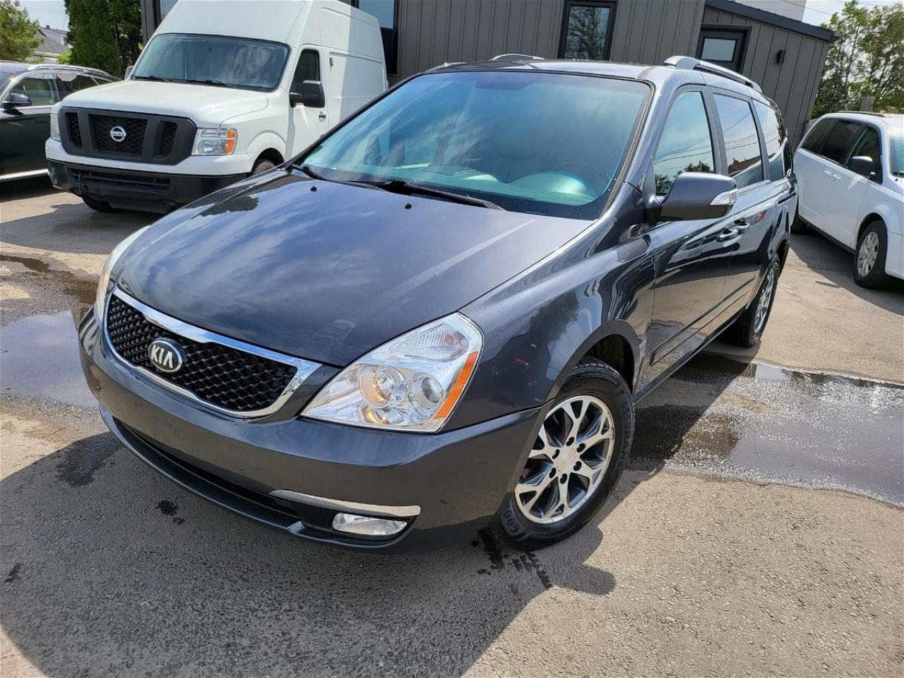 Used 2014 Kia Sedona EX Luxury for sale in Hamilton, ON