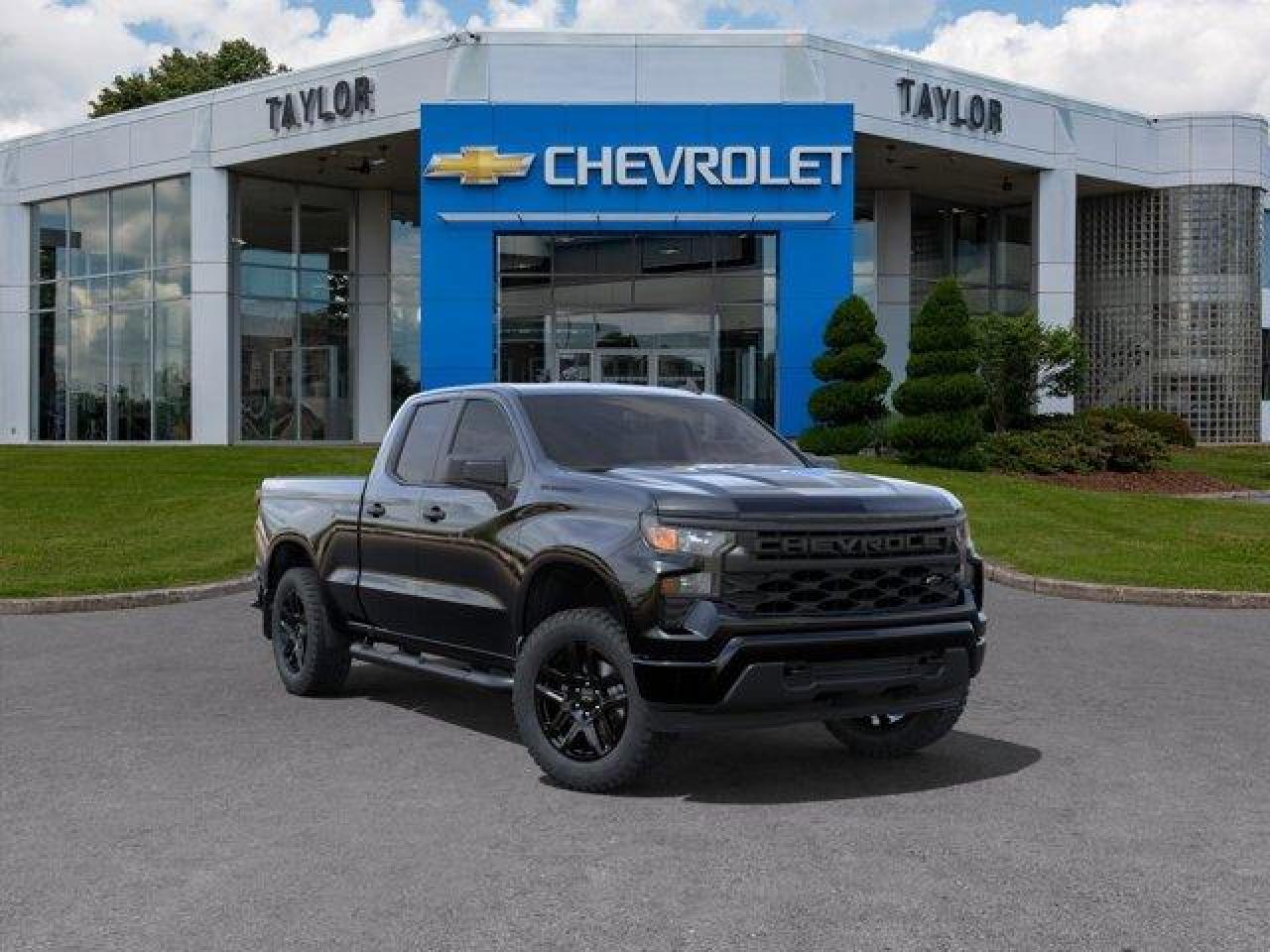 New 2023 Chevrolet Silverado 1500 Custom- $384 B/W for sale in Kingston, ON