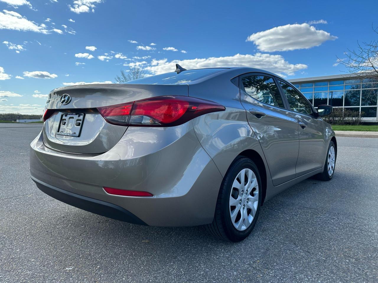 2015 Hyundai Elantra GL- Safety Certified - Photo #8