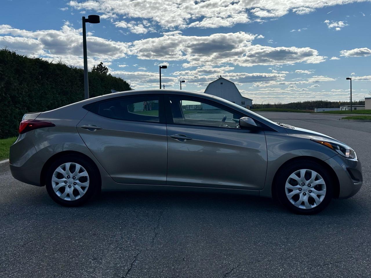 2015 Hyundai Elantra GL- Safety Certified - Photo #7