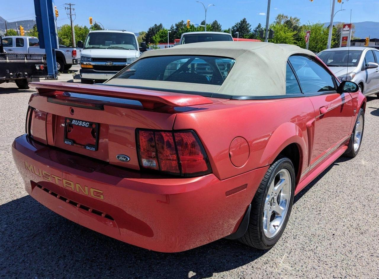 2001 Ford Mustang Convertible, Only 108,000 Kms - Photo #13