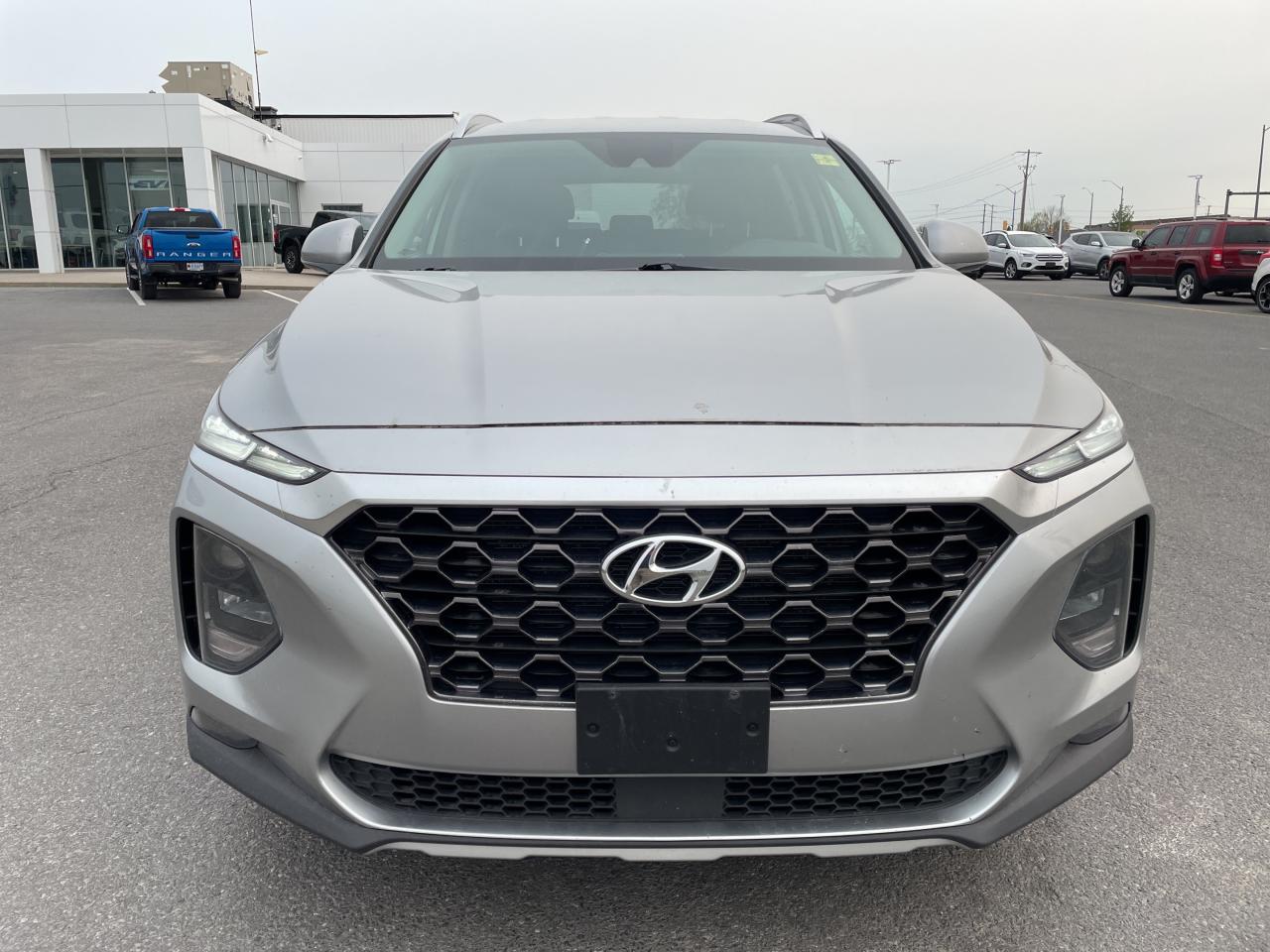 <p>000 KMS!!! 

This 2020 Hyundai Santa Fe Essential comes equipped with: 

--> 5 Passenger Seating 
--> Reverse Camera & Sensing System 
--> Bluetooth</p>
<p> Apple CarPlay & Android Audio 
--> Under Cargo Floor Storage 
--> Heated Steering Wheel 
--> Heated Front Seats 

& so much more!! To enjoy the full Petrie Ford experience</p>
<a href=http://www.petrieford.com/used/Hyundai-Santa_Fe-2020-id9641900.html>http://www.petrieford.com/used/Hyundai-Santa_Fe-2020-id9641900.html</a>