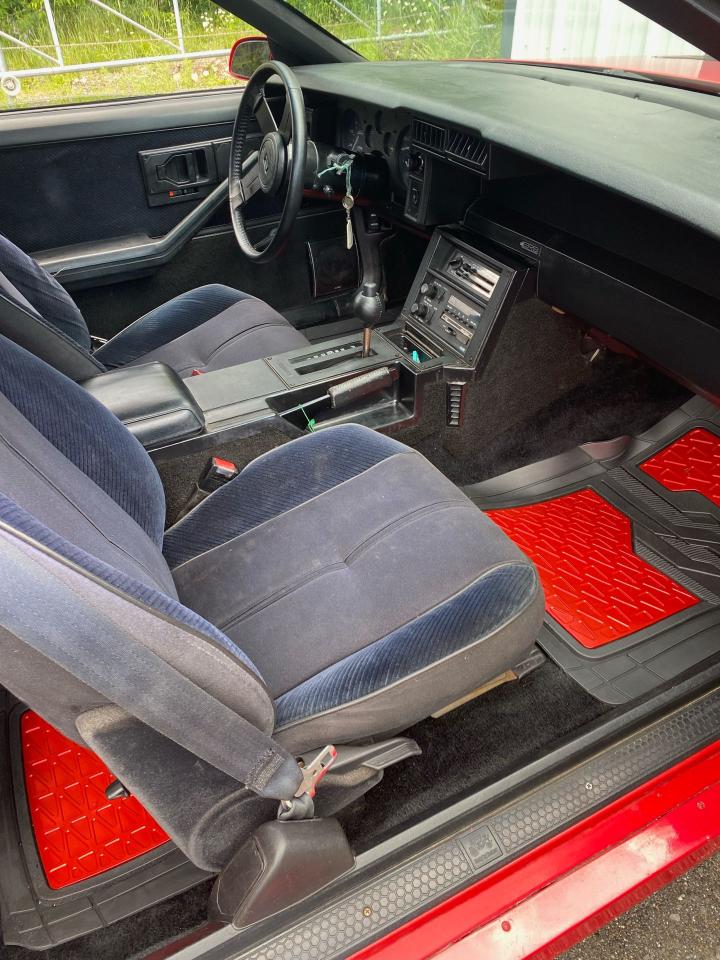 1985 Chevrolet Camaro IROC-Z - Photo #10