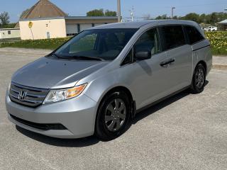 2012 Honda Odyssey LX - Photo #2