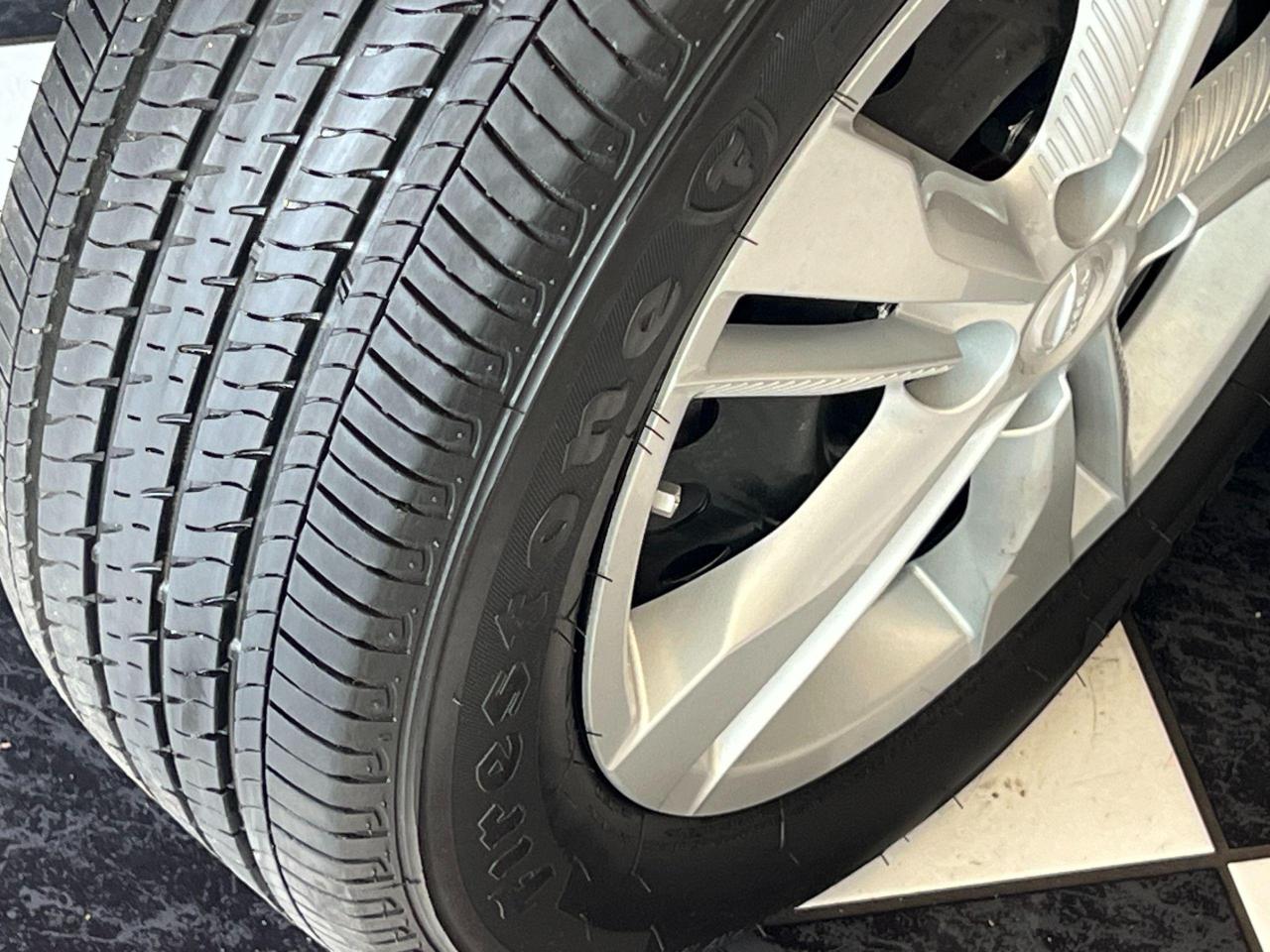 2021 Nissan Kicks S+Blind Spot+Lane Keep+ApplePlay+CLEAN CARFAX - Photo #12