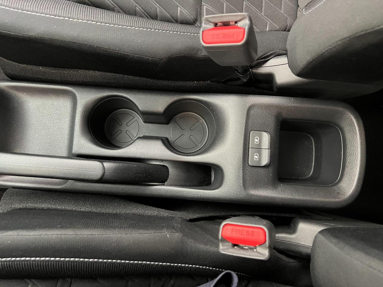2021 Nissan Kicks S+Blind Spot+Lane Keep+ApplePlay+CLEAN CARFAX - Photo #36
