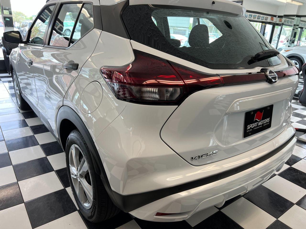 2021 Nissan Kicks S+Blind Spot+Lane Keep+ApplePlay+CLEAN CARFAX - Photo #40