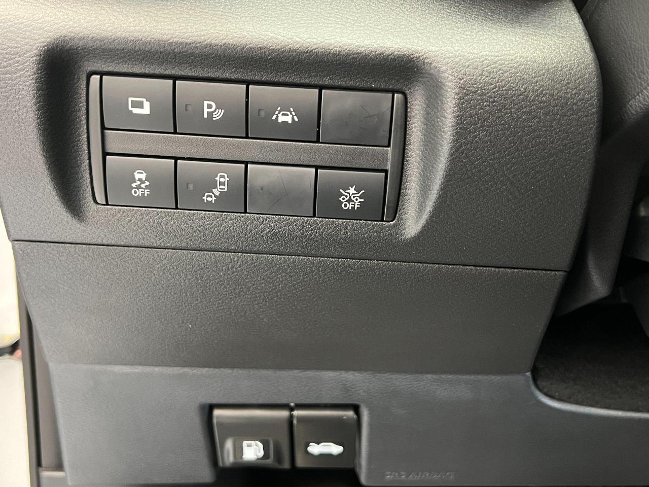 2021 Nissan Kicks S+Blind Spot+Lane Keep+ApplePlay+CLEAN CARFAX - Photo #49