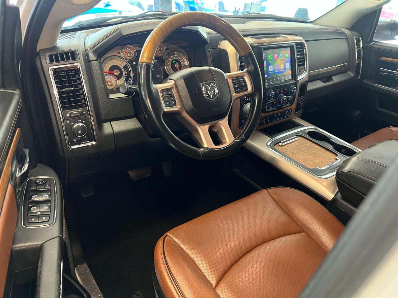 2018 RAM 1500 Laramie Longhorn Crew ECO Diesel 4x4+CLEAN CARFAX Photo84