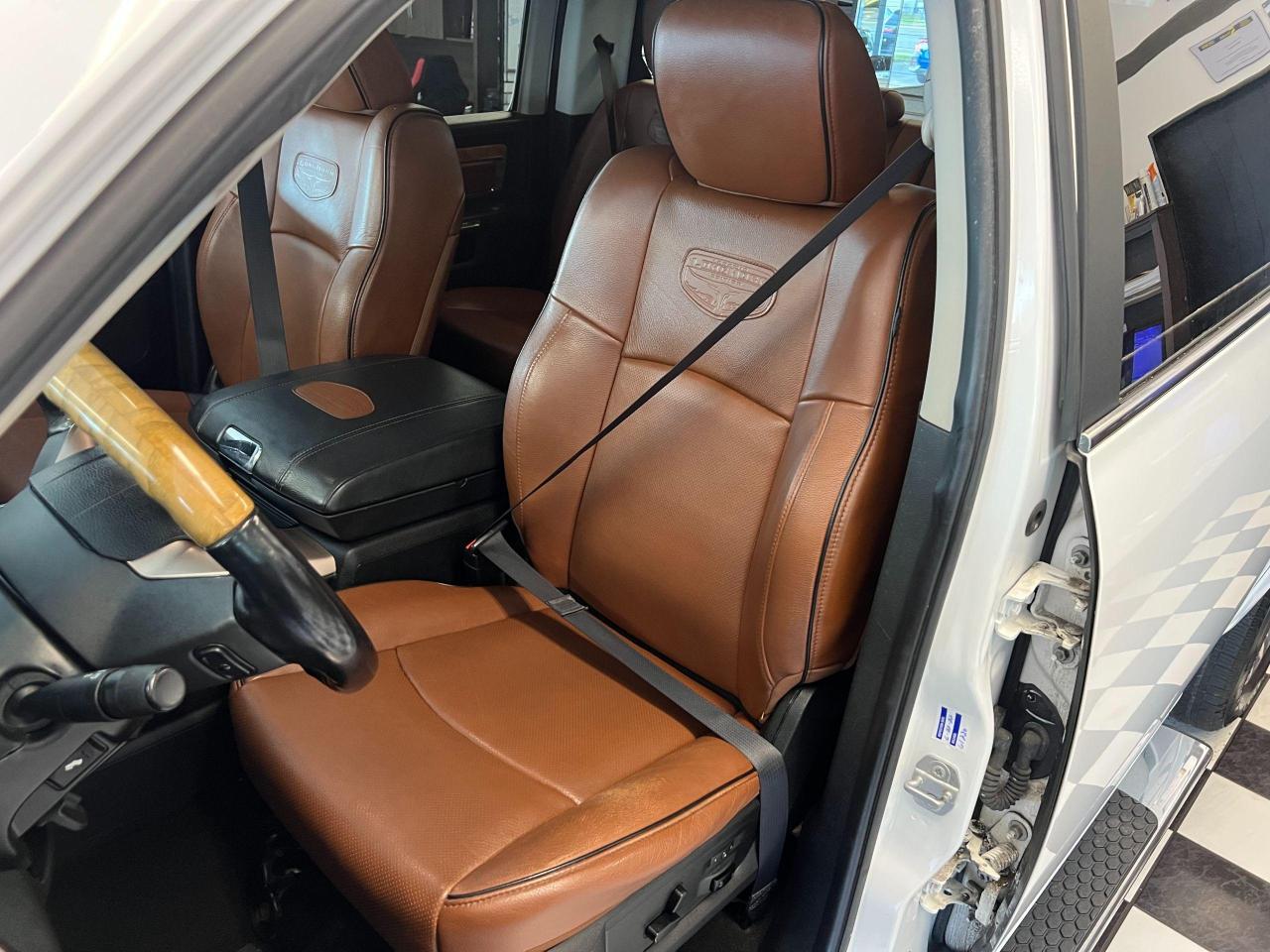 2018 RAM 1500 Laramie Longhorn Crew ECO Diesel 4x4+CLEAN CARFAX Photo86