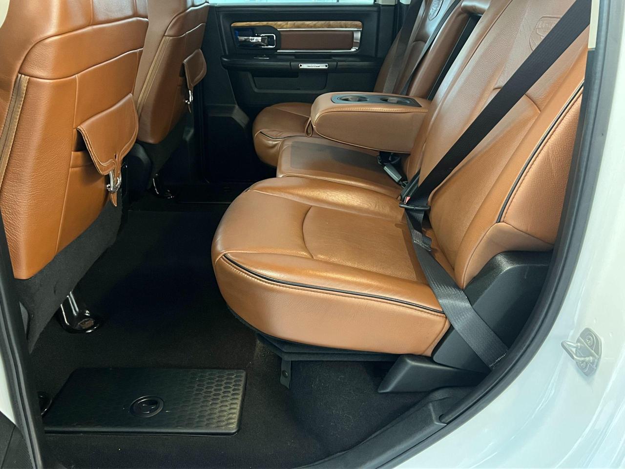 2018 RAM 1500 Laramie Longhorn Crew ECO Diesel 4x4+CLEAN CARFAX - Photo #22