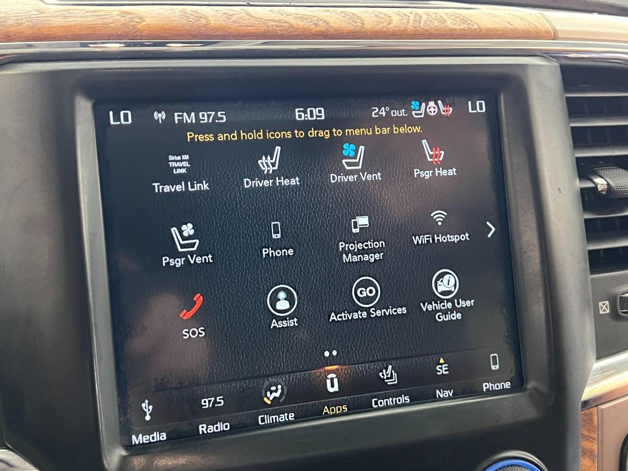 2018 RAM 1500 Laramie Longhorn Crew ECO Diesel 4x4+CLEAN CARFAX Photo101