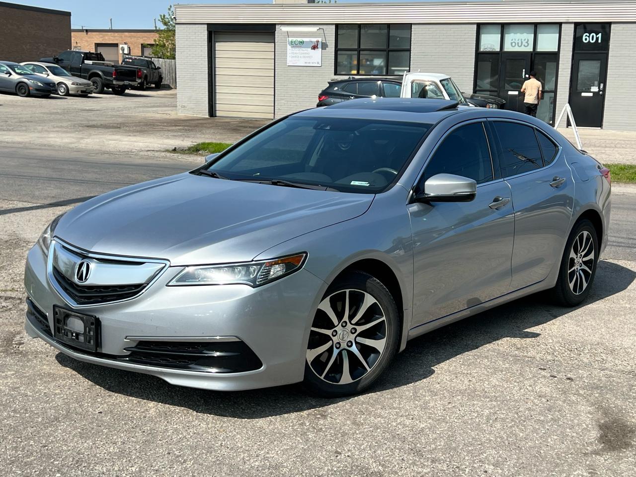 Used 2017 Acura TLX 4dr Sdn FWD Tech for sale in Oakville, ON