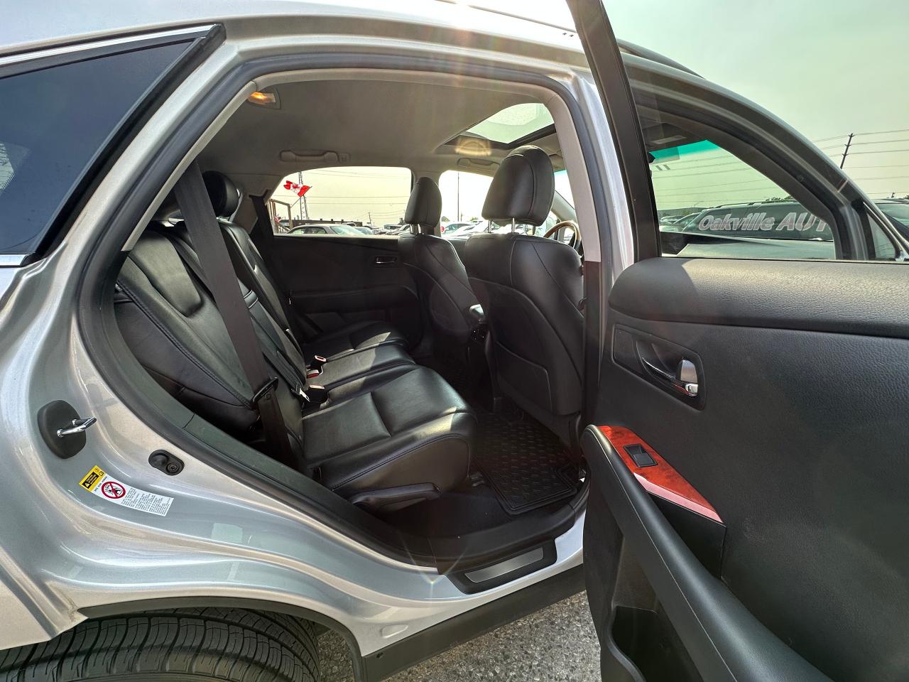 2011 Lexus RX 350 Navigation, Leather, Sunroof - Photo #13