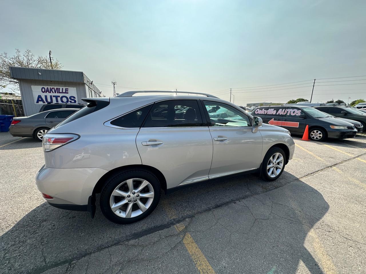 2011 Lexus RX 350 Navigation, Leather, Sunroof - Photo #11