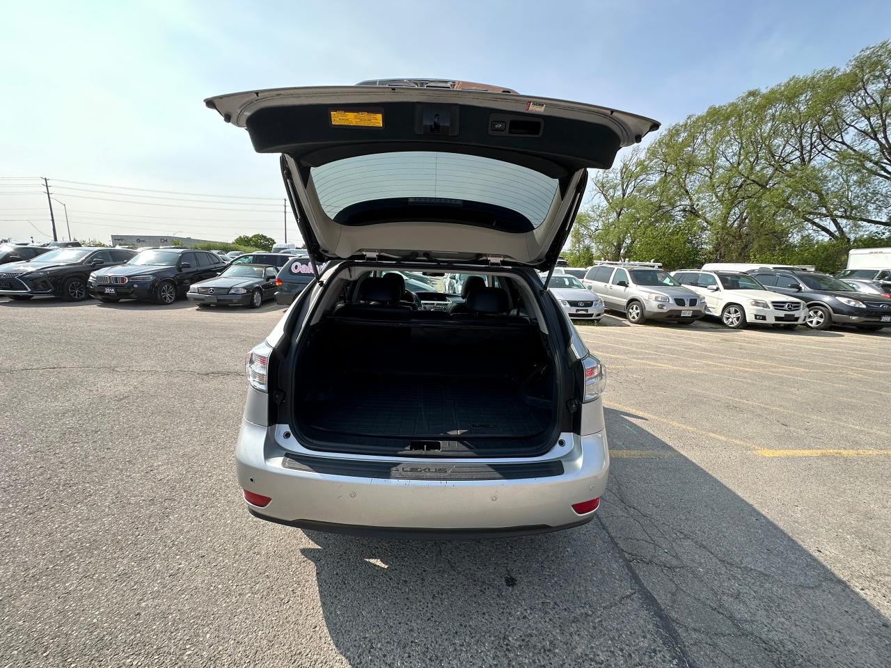 2011 Lexus RX 350 Navigation, Leather, Sunroof - Photo #30