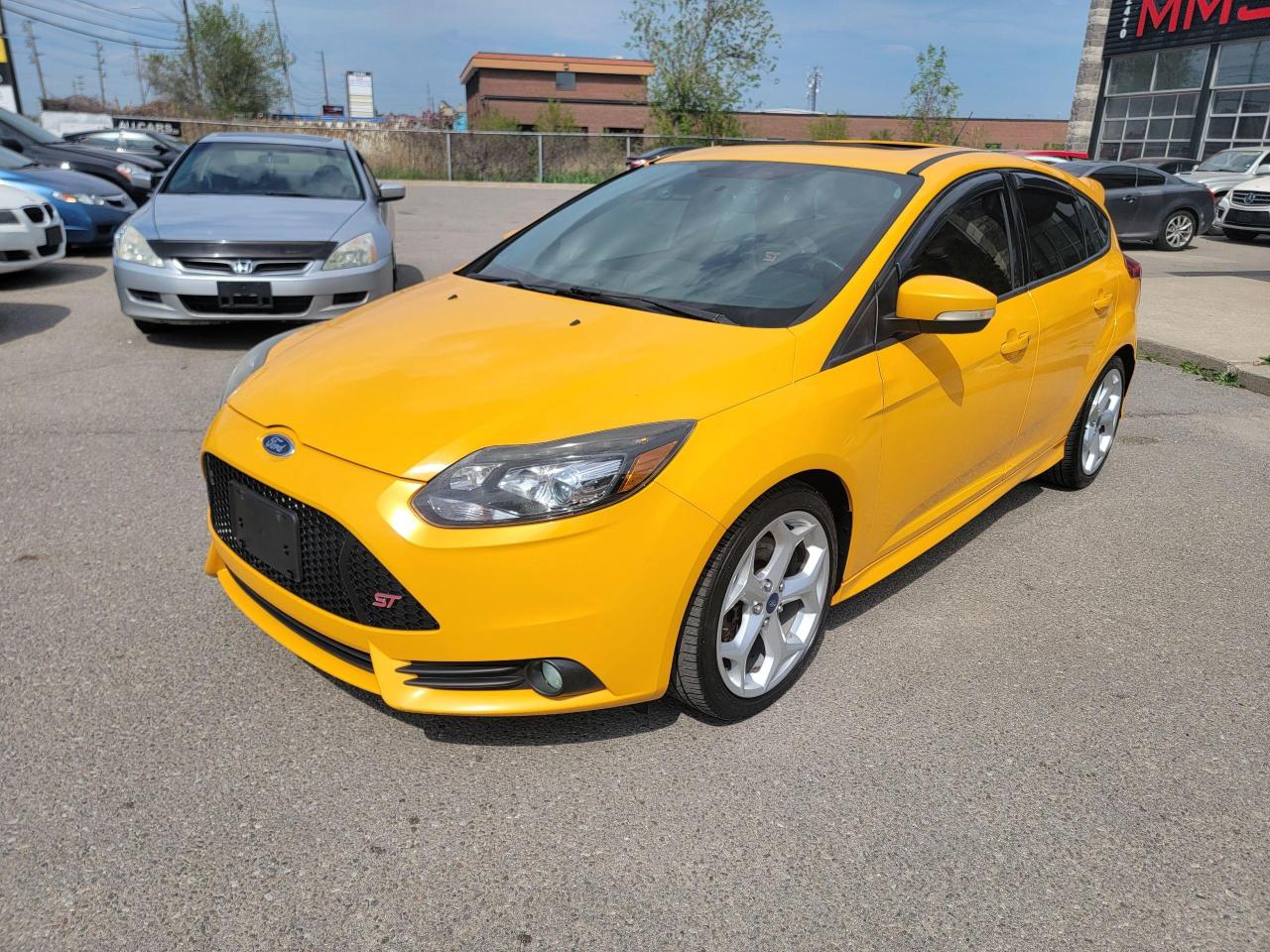 2013 Ford Focus 5dr HB ST - Photo #1