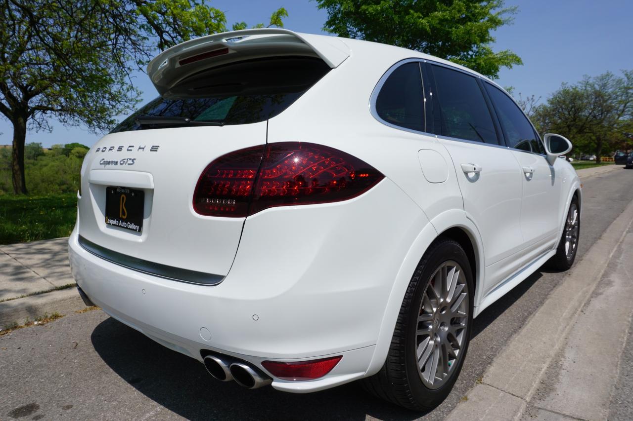 2014 Porsche Cayenne GTS / 1 OWNER/ NO ACCIDENTS/ DEALER SERVICED/ MINT Photo3