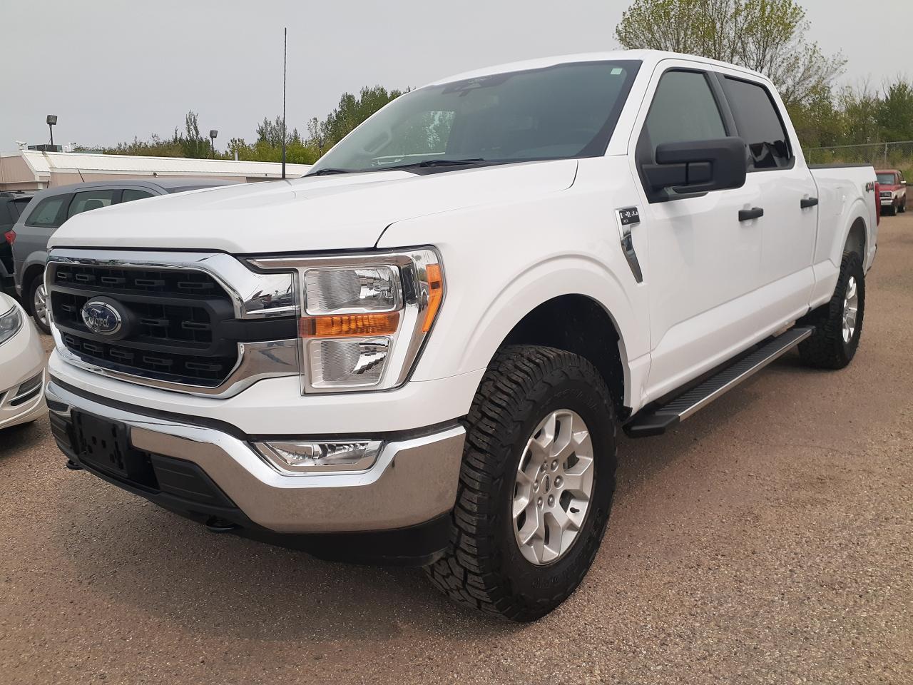 2022 Ford F-150 XLT, 5.0 Crewcab 4x4, Nav, Blindspot, Max tow pack