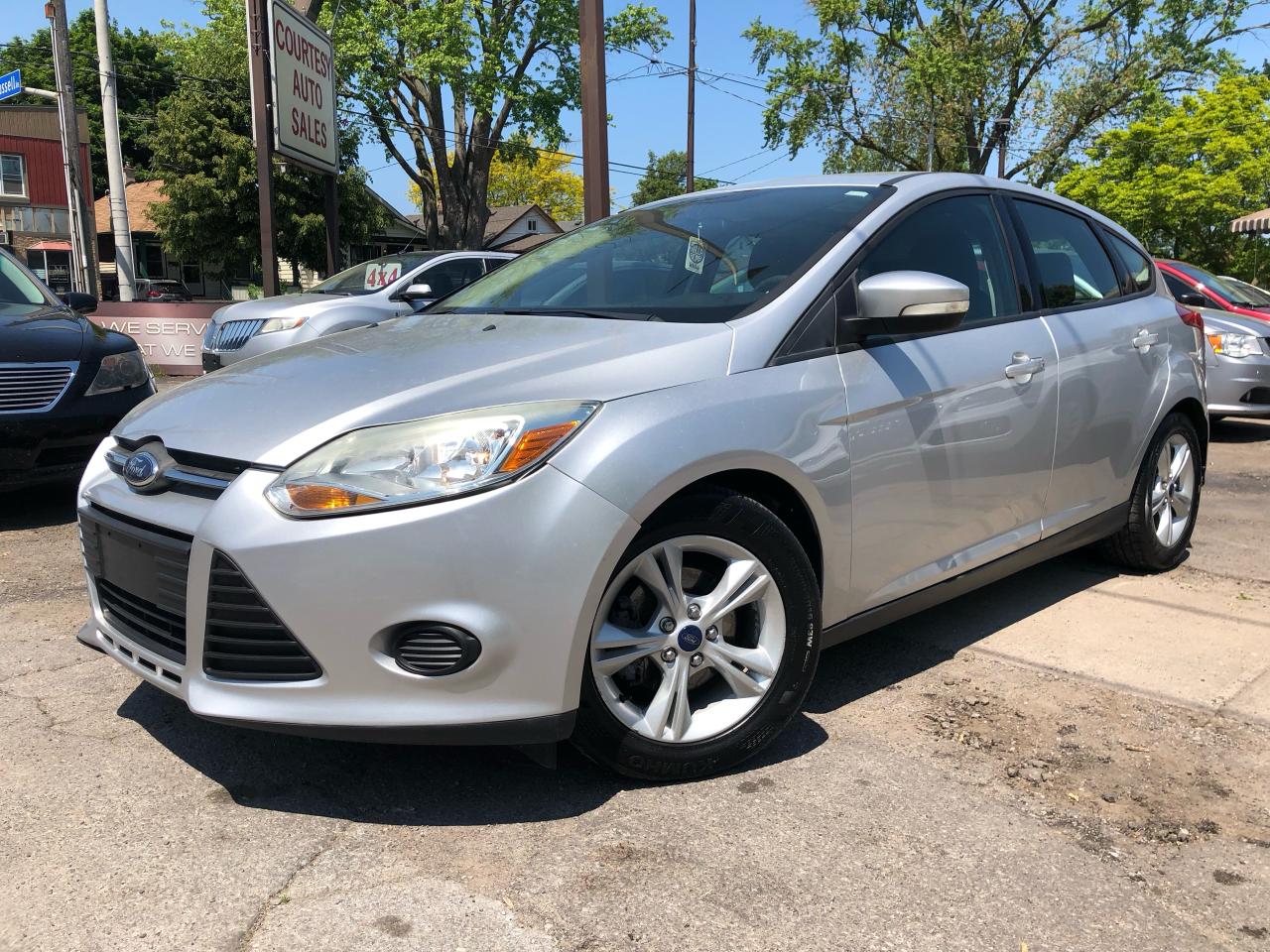Used 2014 Ford Focus MOONROOF! HANDY HATCH! for sale in St. Catharines, ON