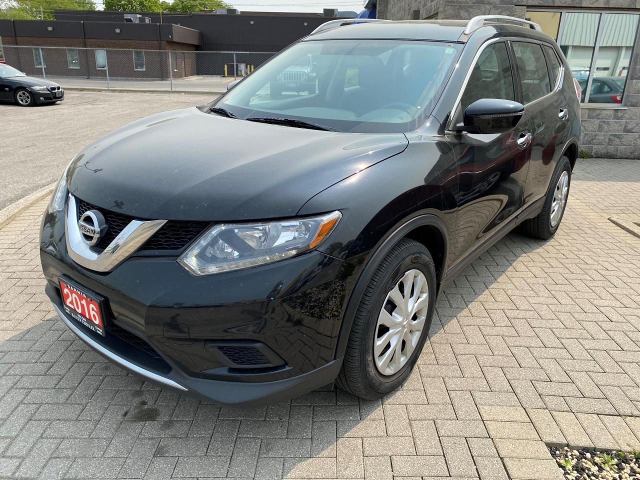 Used 2016 Nissan Rogue S for sale in Sarnia, ON