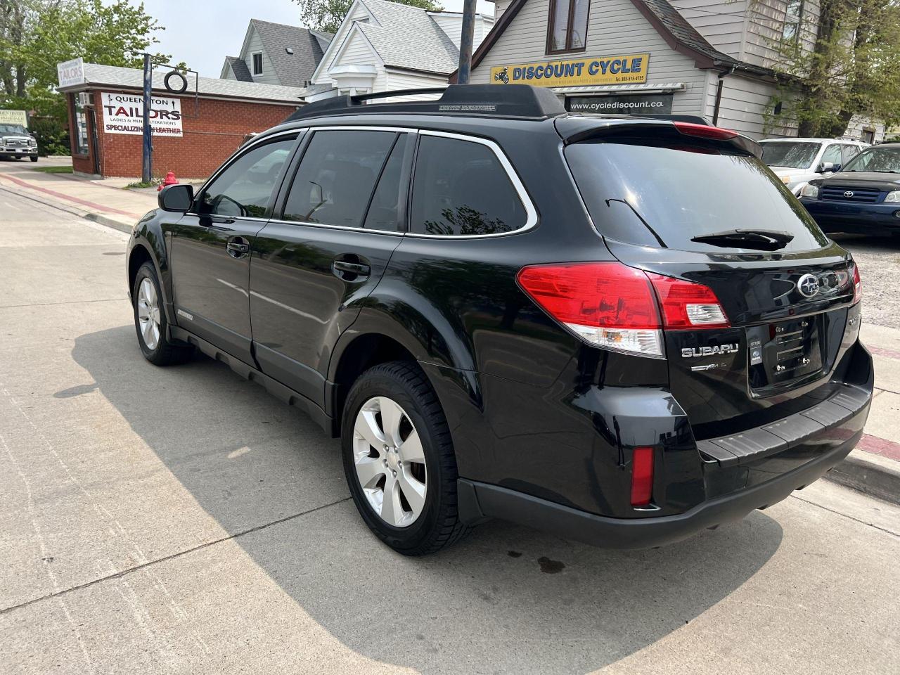 2012 Subaru Outback 5dr Wgn CVT 2.5i w/Convenience Pkg - Photo #13