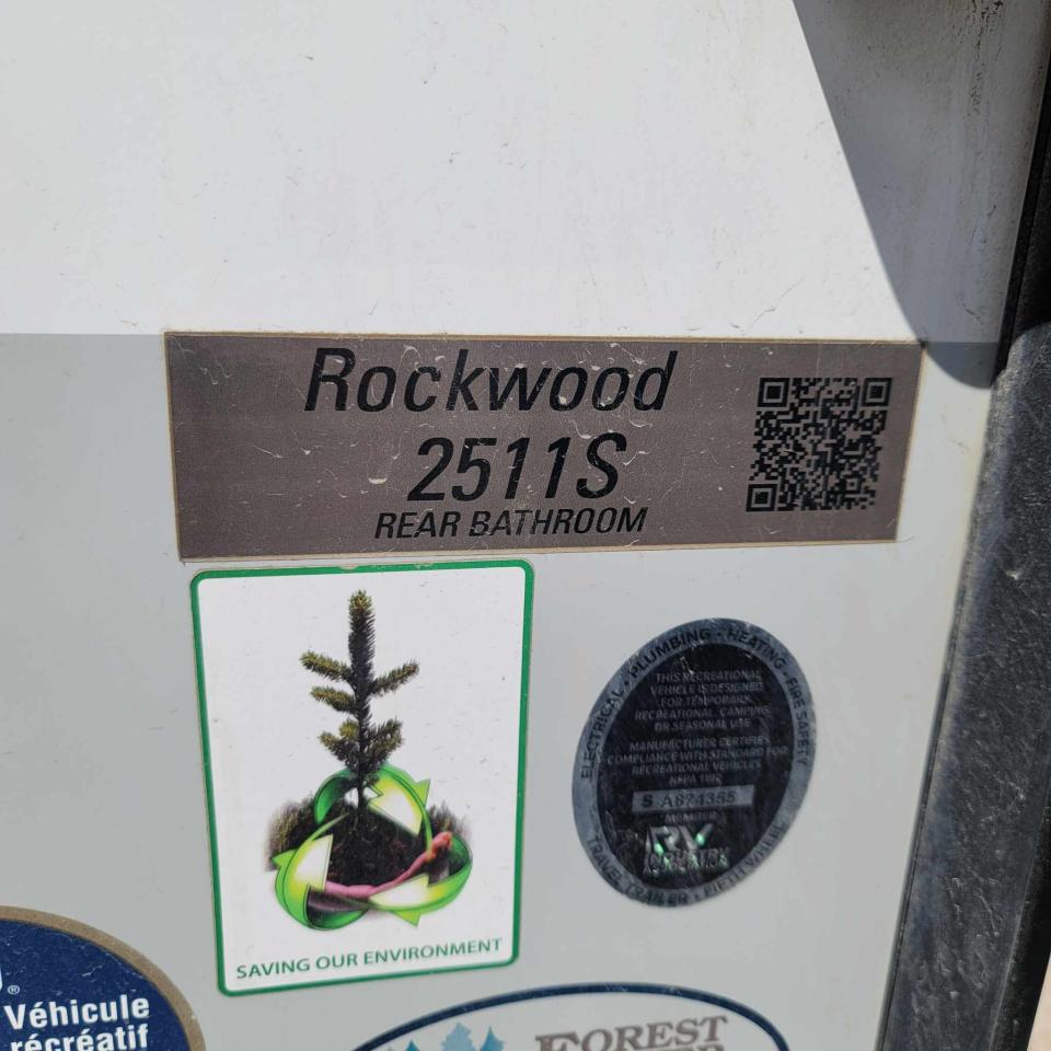 1736361637