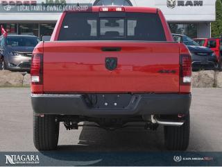 2023 RAM 1500 Classic WARLOCK - Photo #5