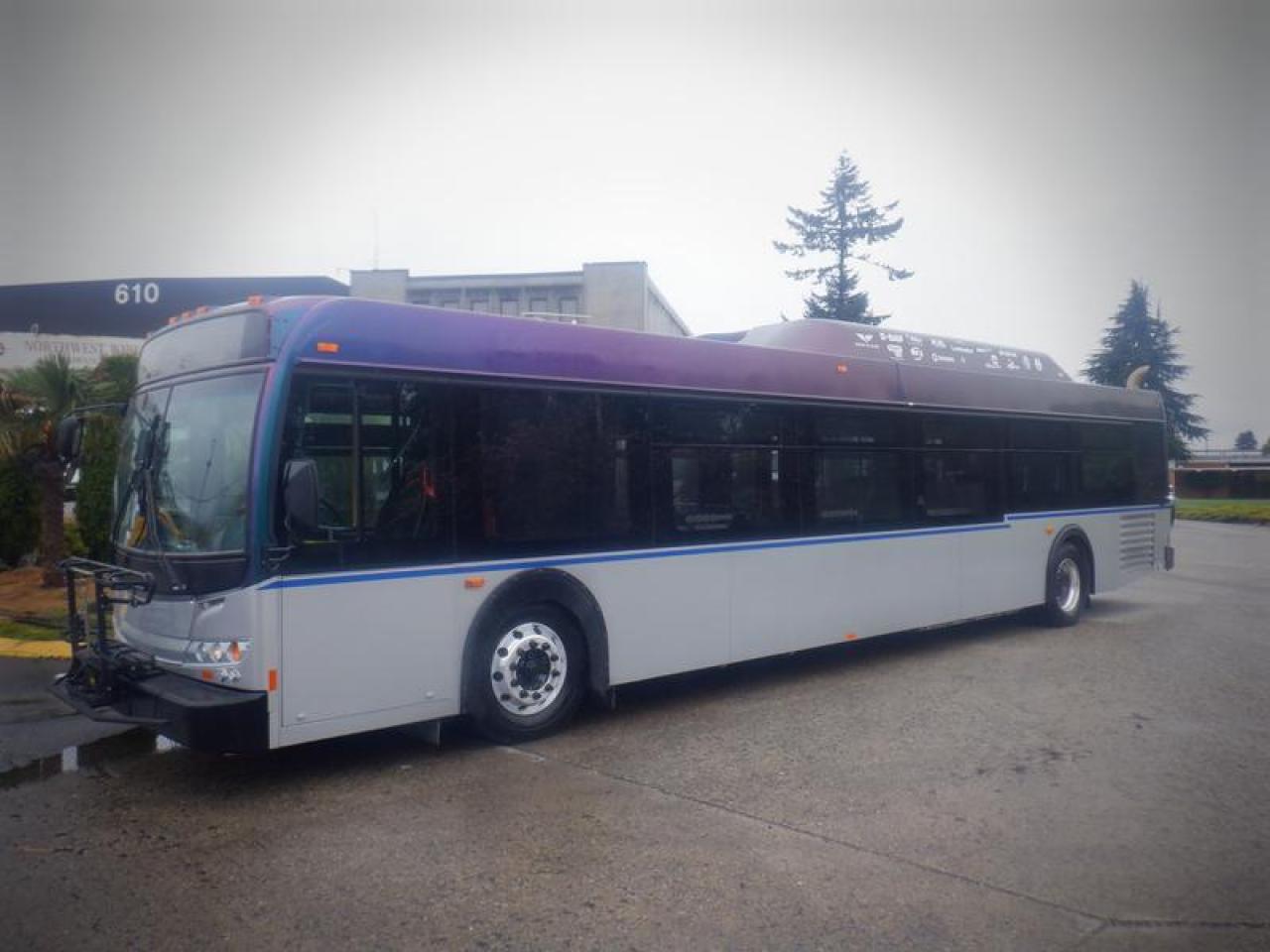 Used 2006 NEW FLYER Bus Hybrid for sale in Burnaby, BC