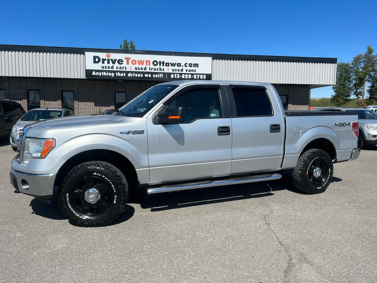 Used 2013 Ford F-150 XLT CREW CAB 4X4 **5.0L V8** for sale in Ottawa, ON