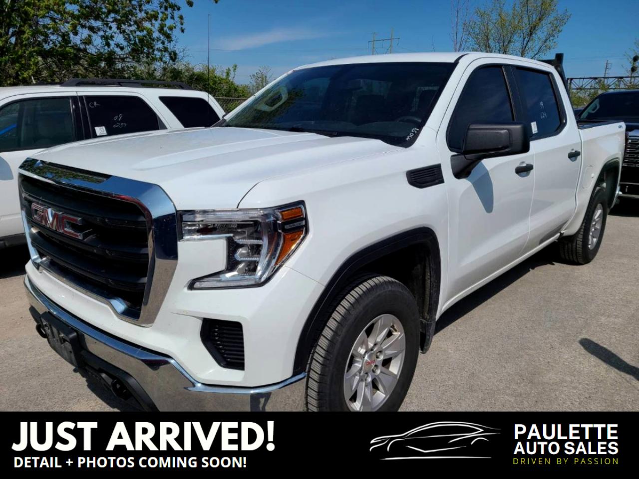 2019 GMC Sierra 1500 4WD Crew Cab / Clean CarFax - Photo #1