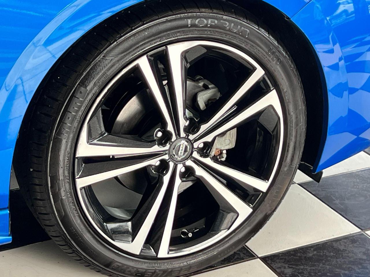 2020 Nissan Sentra SR+Adaptive Cruise+LaneKeep+Roof+CLEAN CARFAX - Photo #56