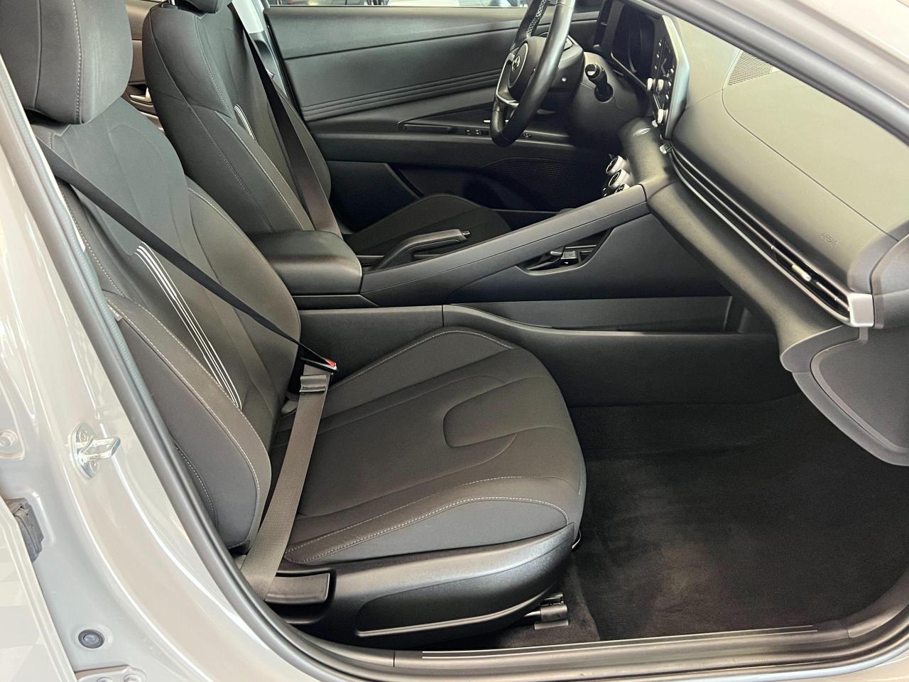 2021 Hyundai Elantra Preferred+Lane Keep+Apple Play+Camera+CLEAN CARFAX Photo79