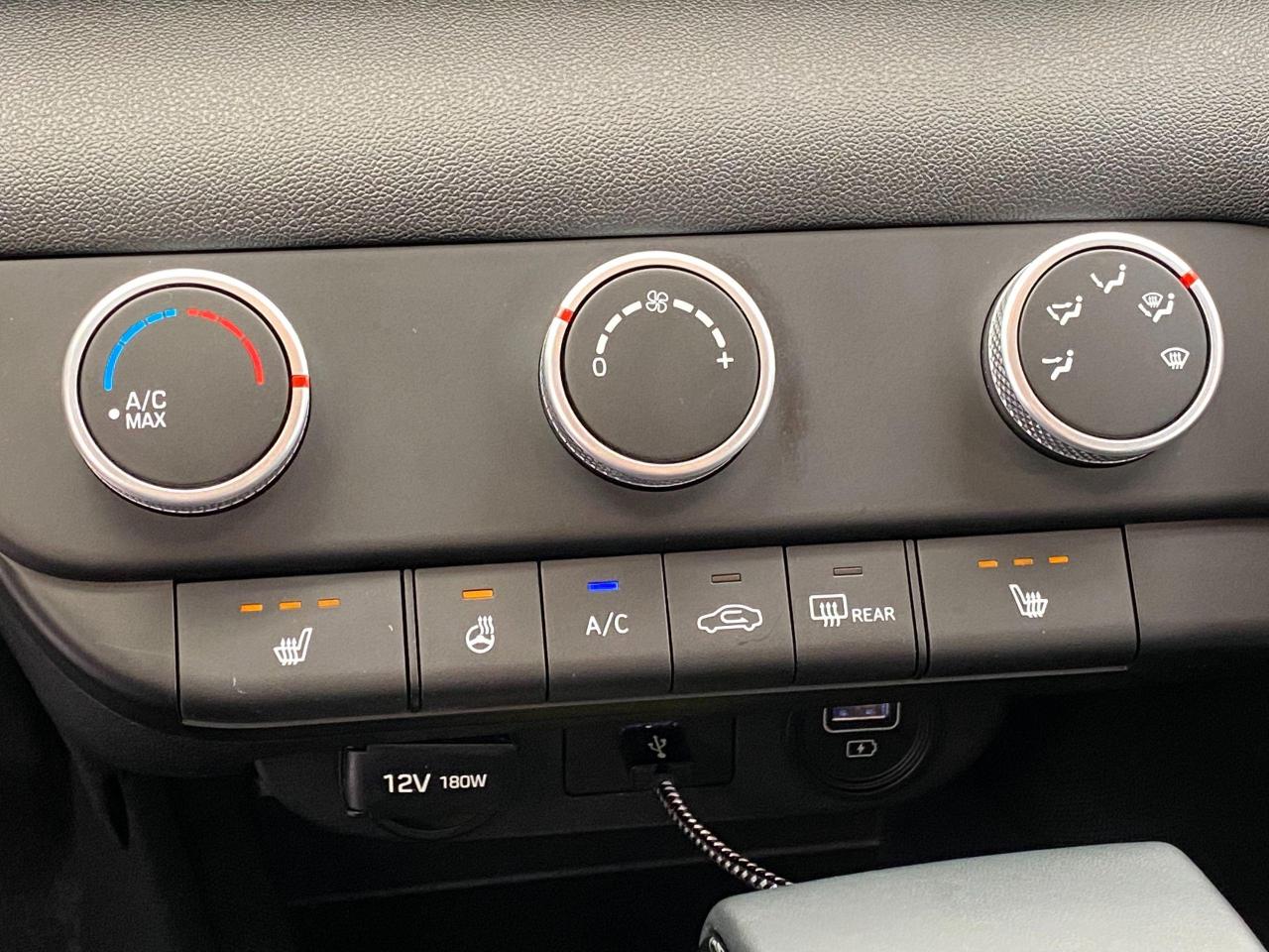 2021 Hyundai Elantra Preferred+Lane Keep+Apple Play+Camera+CLEAN CARFAX Photo91