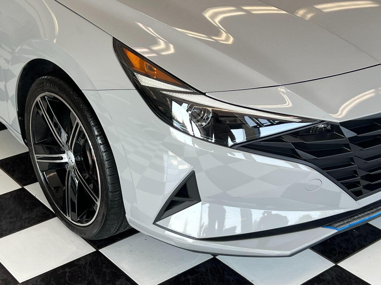 2021 Hyundai Elantra Preferred+Lane Keep+Apple Play+Camera+CLEAN CARFAX Photo93
