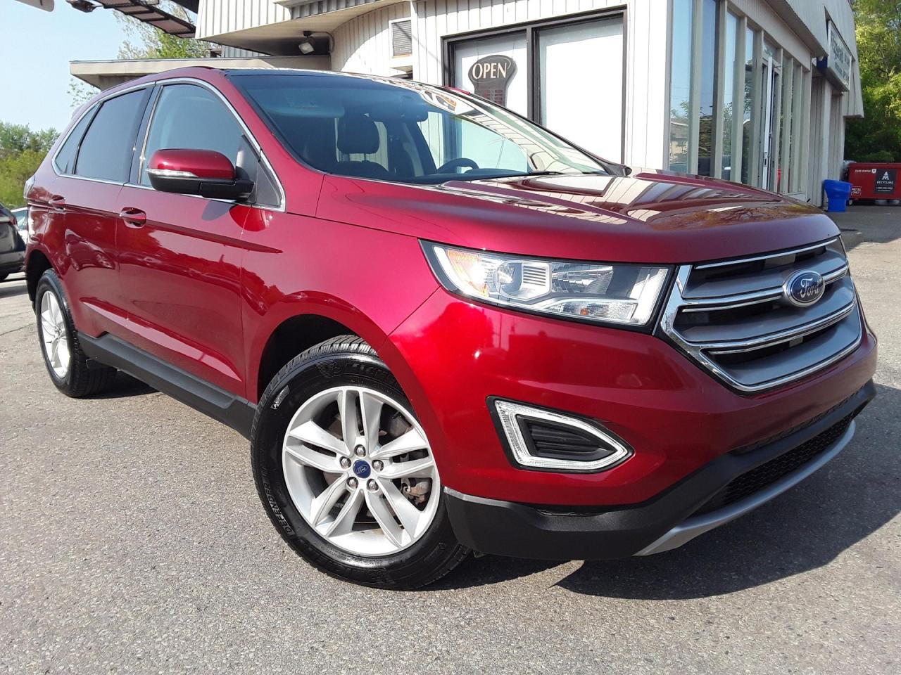 Used 2016 Ford Edge SEL AWD - LEATHER! NAV! BACK-UP CAM! PANO ROOF! for sale in Kitchener, ON