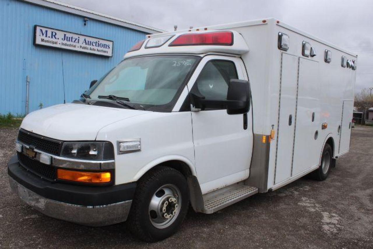 Used 2016 Chevrolet Express  for sale in Breslau, ON