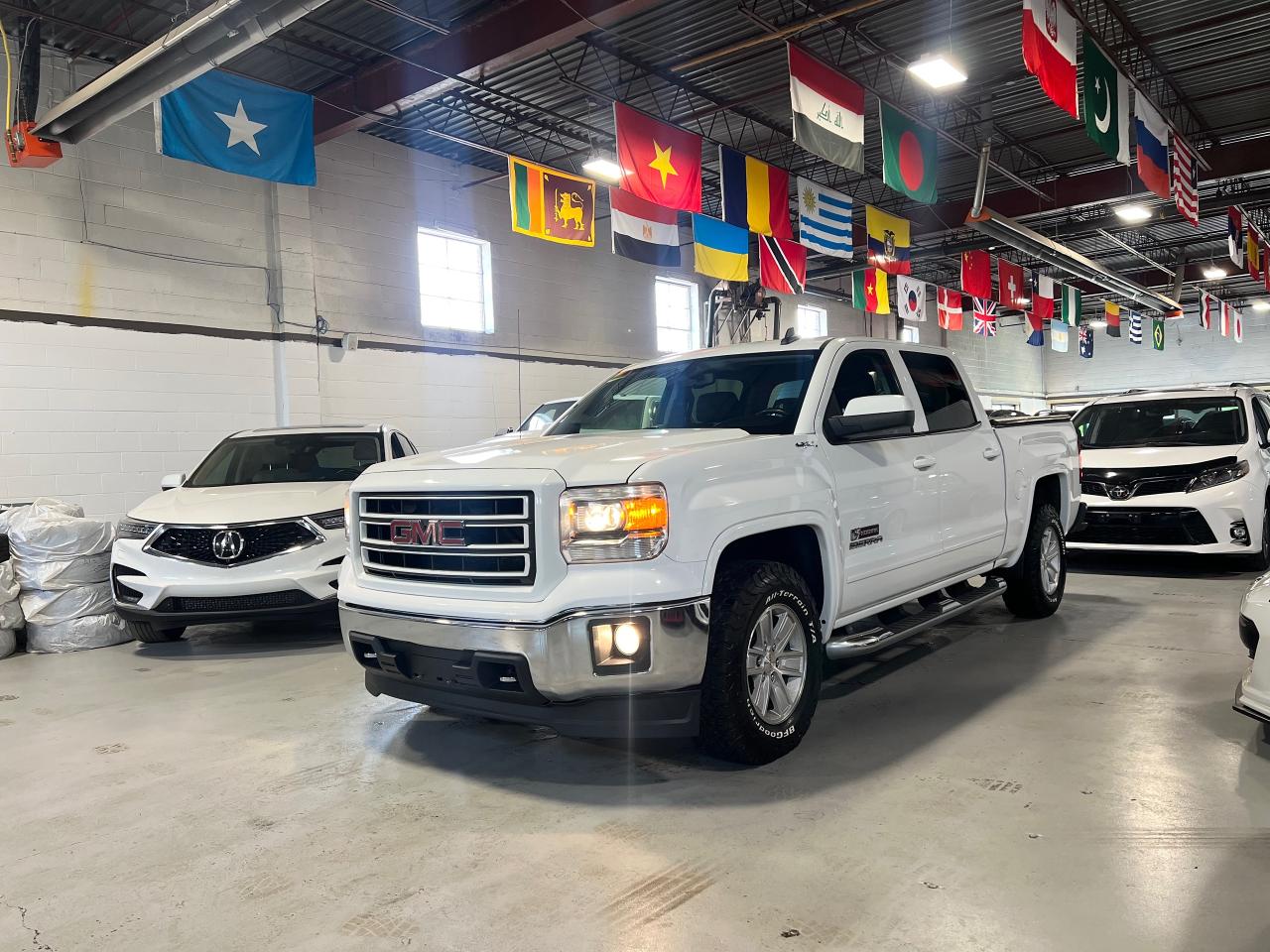 2015 GMC Sierra 1500 4WD CREW CAB 143.5" SLE - Photo #1