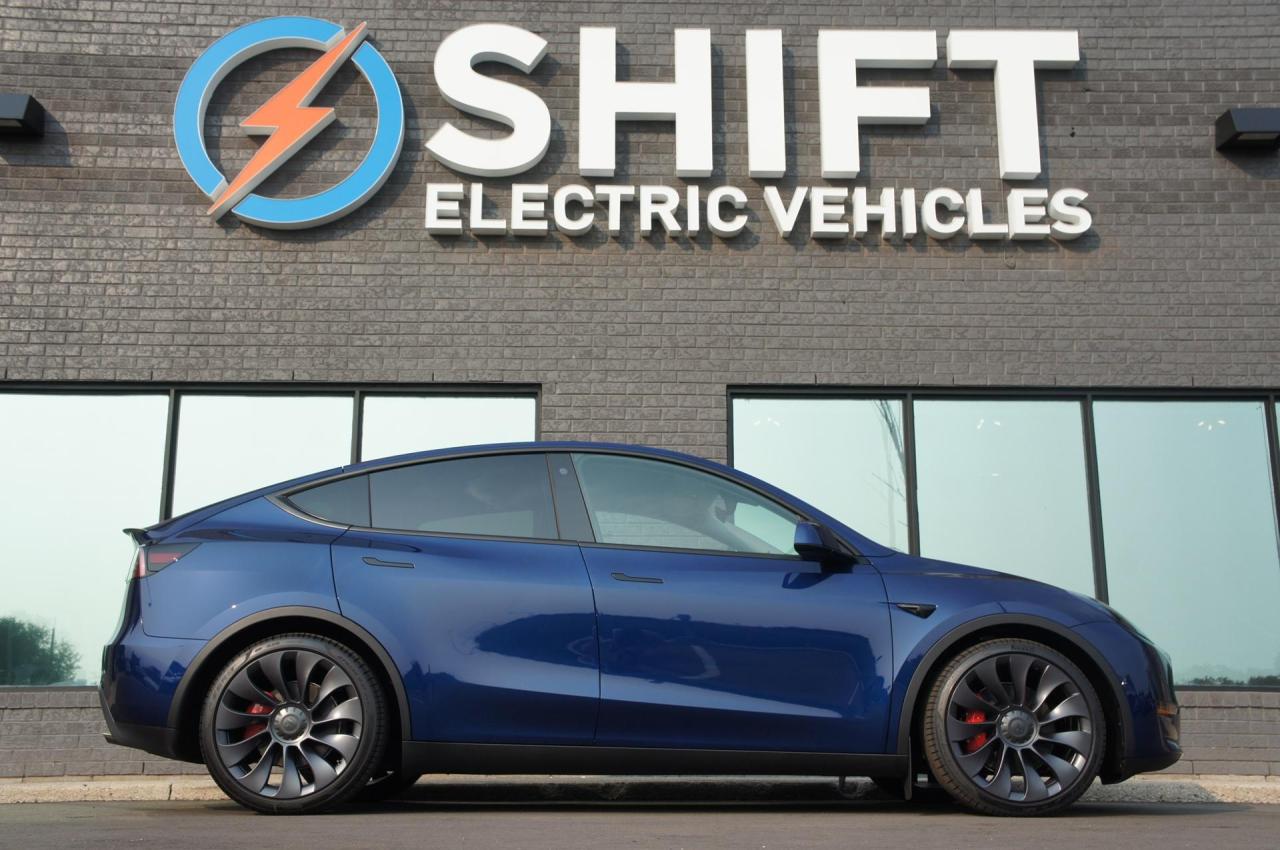 Used 2021 Tesla Model Y PERFORMANCE AUTOPILOT, CARFAX CLEAN! for sale in Oakville, ON