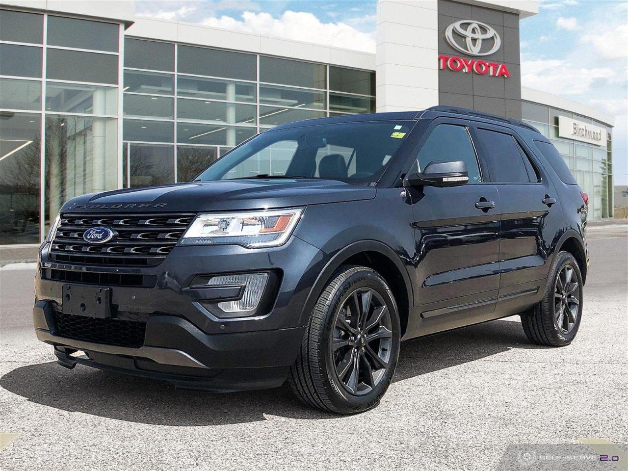 Used 2017 Ford Explorer XLT NAV | Moonroof | Push Start for sale in Winnipeg, MB