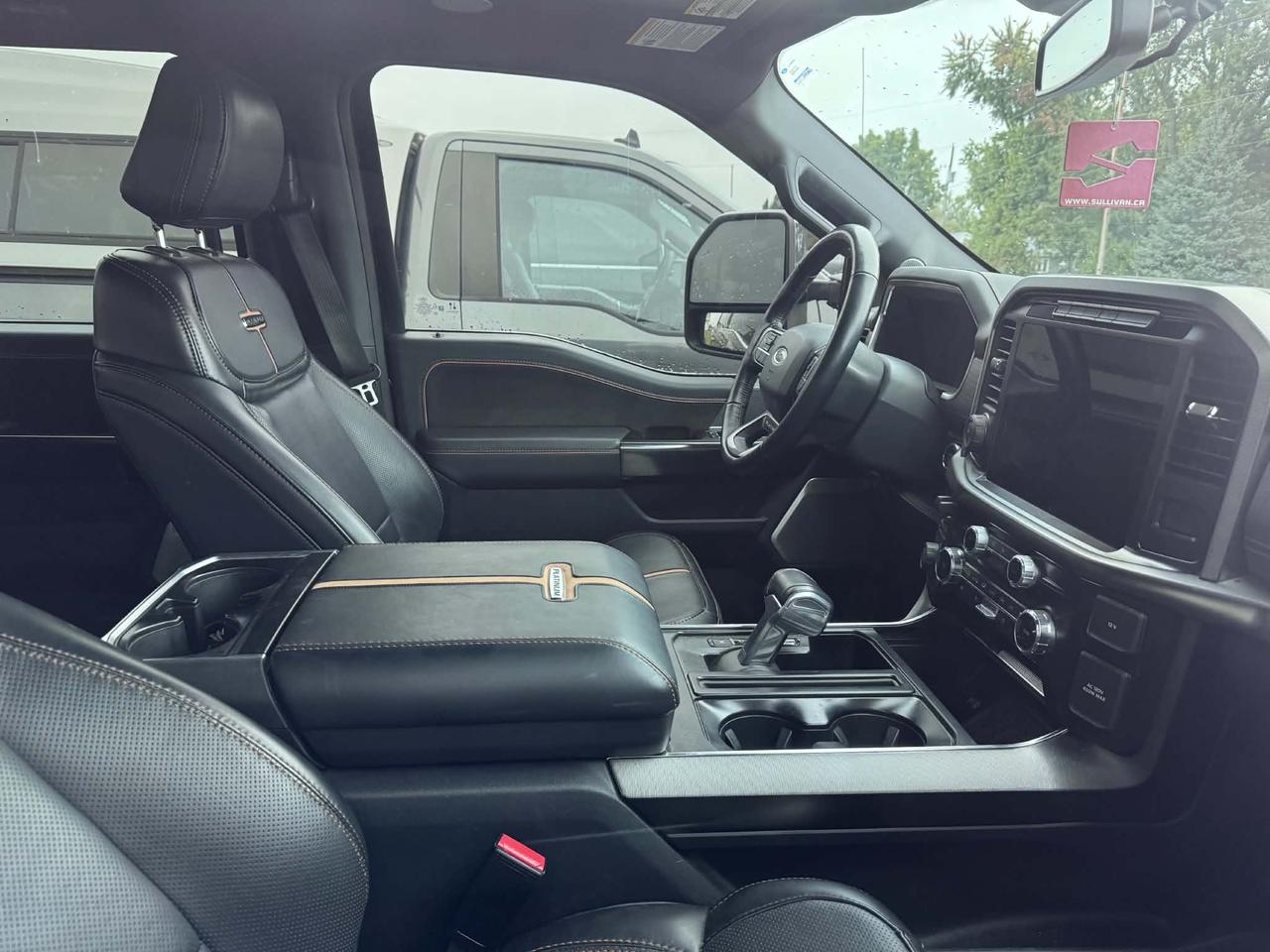 2023 Ford F-150 4x4 Platinum-145 Photo5