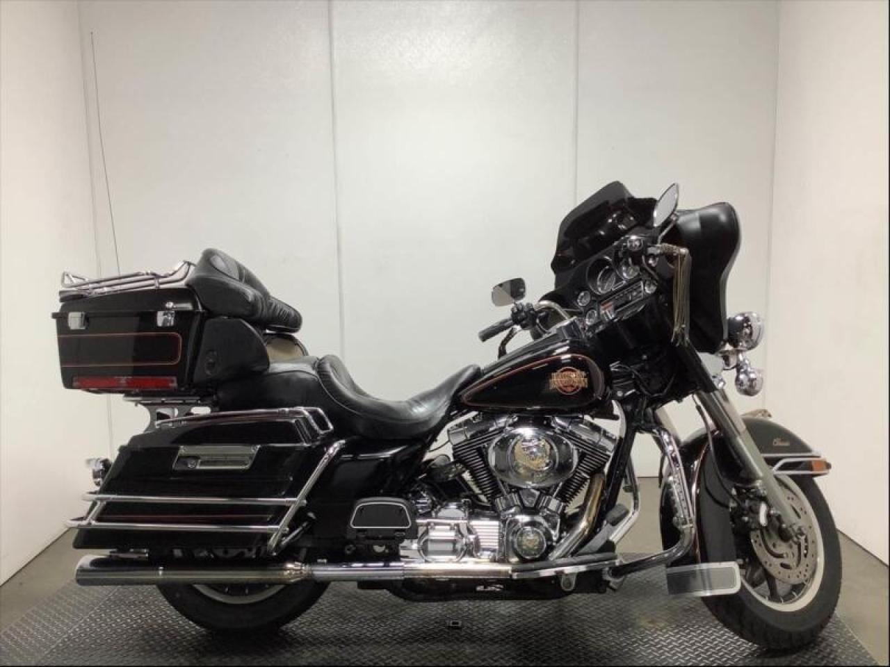 Used 2001 Harley-Davidson FLHTCI Electra Glide Classic Motorcycle for sale in Burnaby, BC