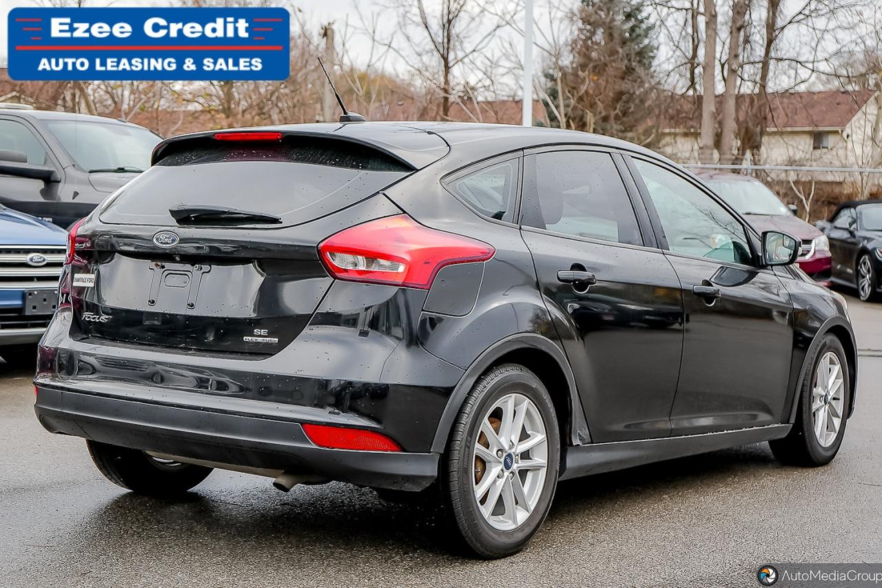 2015 Ford Focus SE Photo6