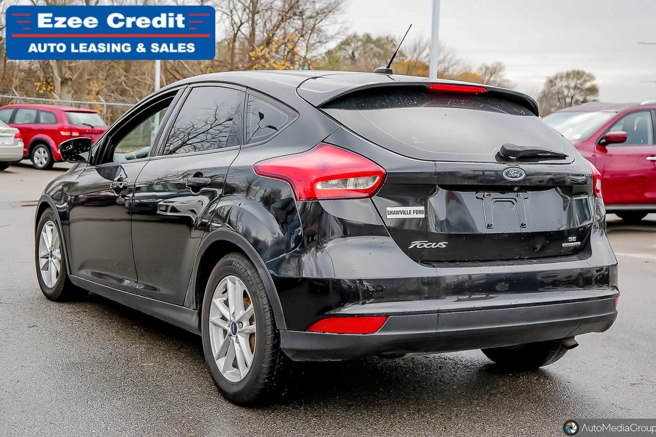 2015 Ford Focus SE Photo8