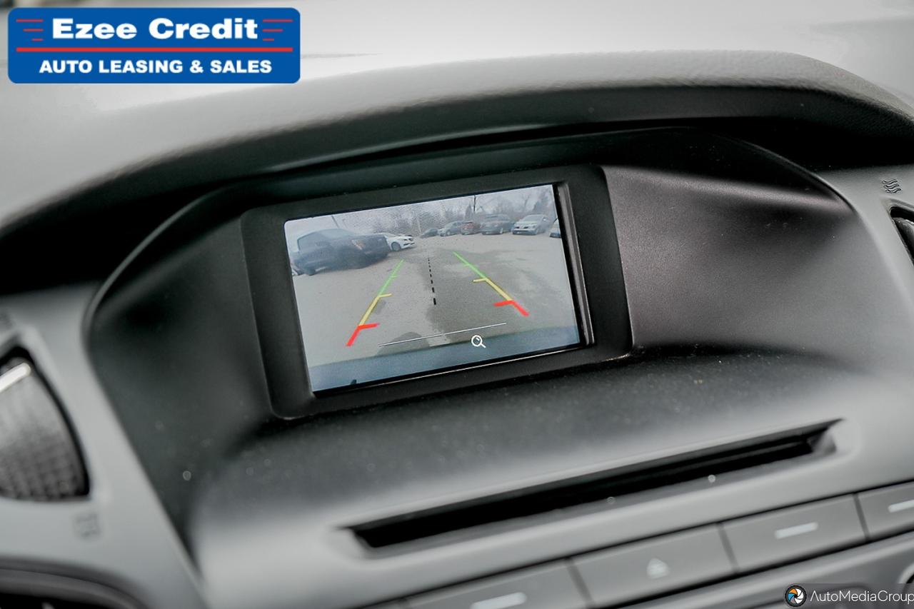 2015 Ford Focus SE Photo22