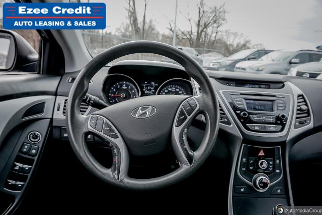 2015 Hyundai Elantra GL Photo16
