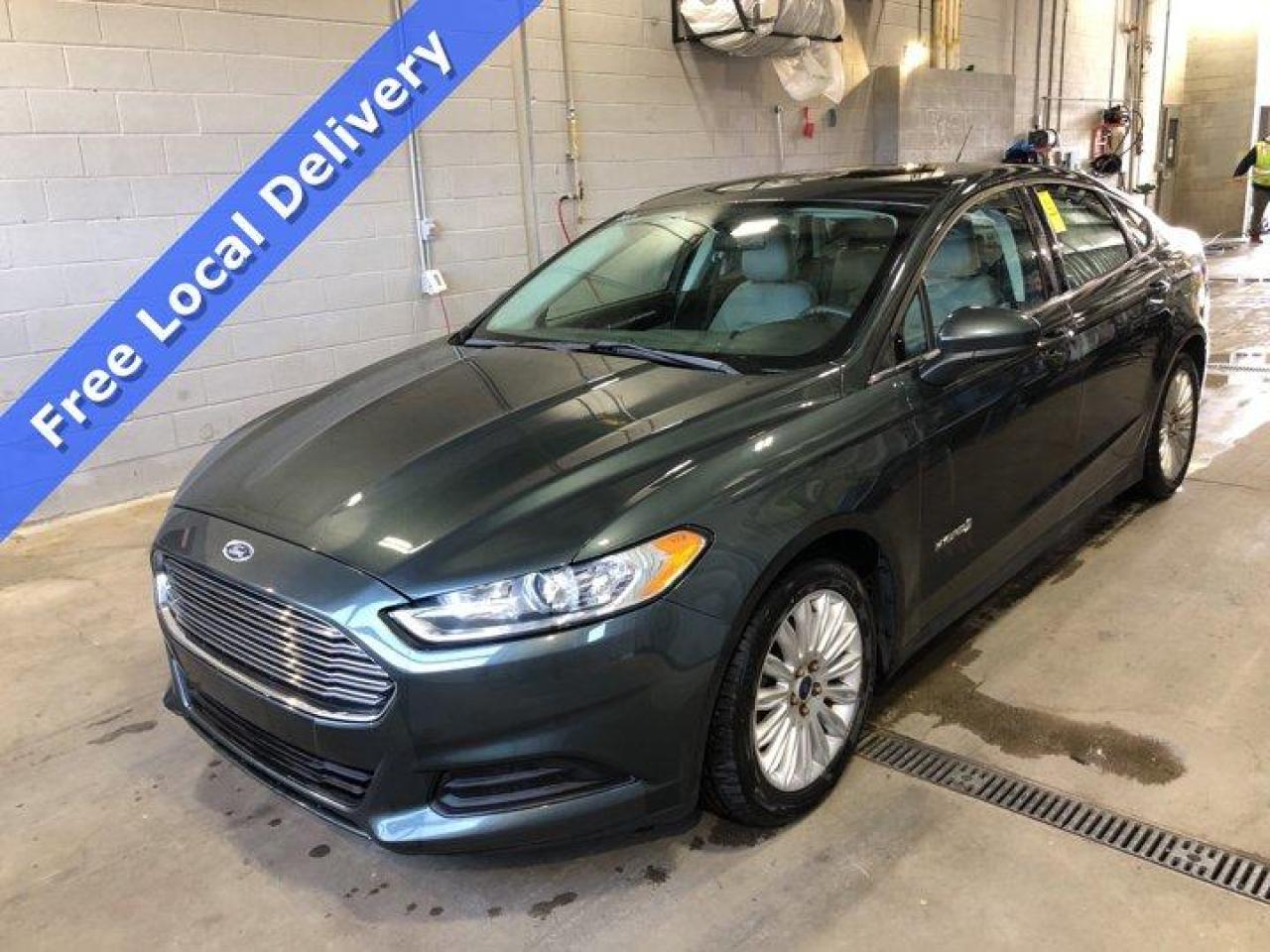 Used 2015 Ford Fusion S Hybrid, Bluetooth, Rear Camera, Alloy Wheels and more! for sale in Guelph, ON