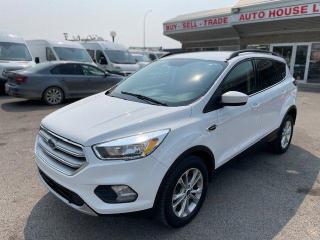 <div>2018 FORD ESCAPE SE WITH 172665 KMS, BACKUP CAMERA, HEATED SEATS, BLUETOOTH, USBM AUX, CD, RADIO, POWER WINDOWS LOCKS SEATS AND MORE!</div>