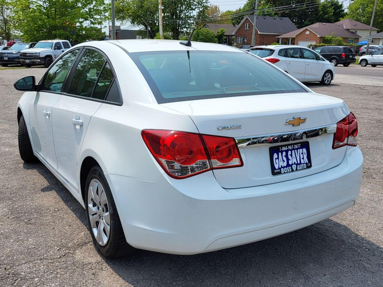 2013 Chevrolet Cruze 2LS Photo2