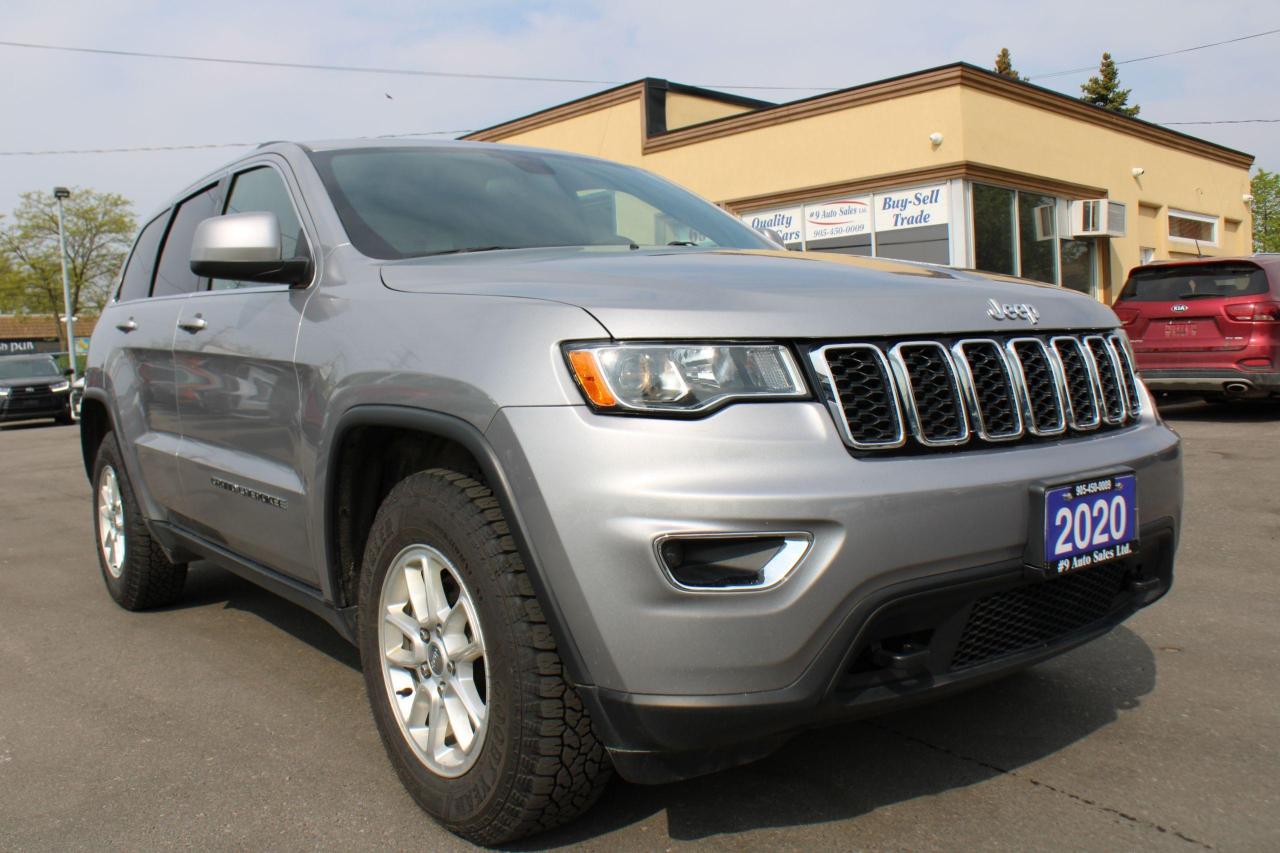 2020 Jeep Grand Cherokee LAREDO 4x4